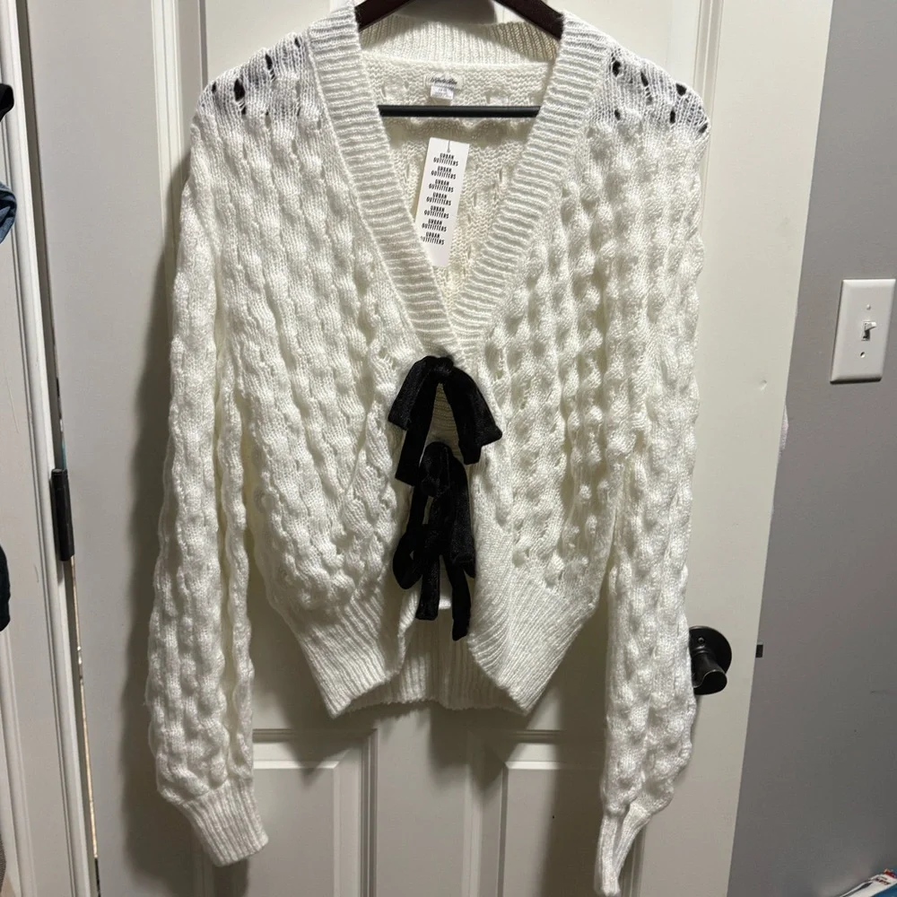 Cora Bow Cardigan Kimchi Blue by Urban Outfitters - Picture 7 of 14